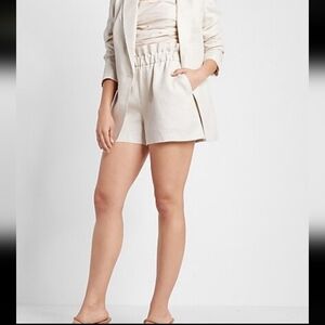Express Women's Shimmering Linen Blend Shorts